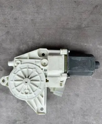 Mercedes-Benz GLE AMG (W166 - C292) Front door window regulator motor A1669060201 937671101