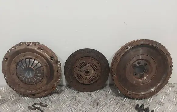 Volkswagen Polo V 6R Clutch set kit 03L141032A 038017051102