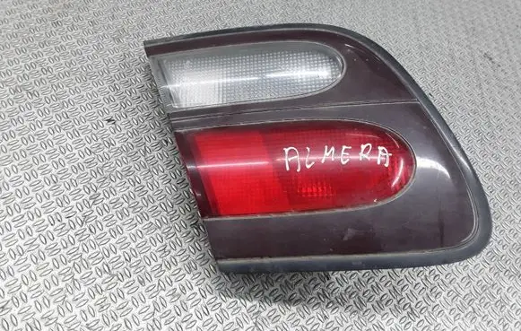 Nissan Almera Tailgate rear/tail lights