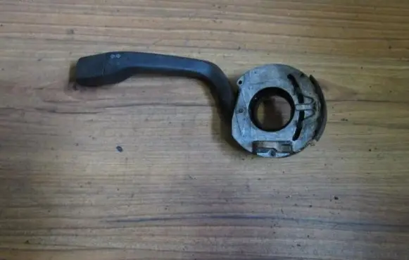 Volkswagen PASSAT B3 Indicator stalk