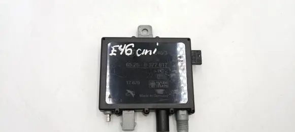 BMW 3 E46 Aerial antenna amplifier 65258377817 8377817