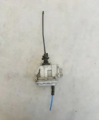 Volkswagen PASSAT B3 Central locking vacuum pump 357862153H 357862153