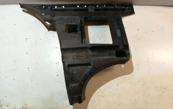 Volvo V70 Bumper support mounting bracket corner 08693382