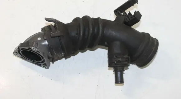 Toyota Urban Cruiser (XP110) Air intake hose/pipe 1788233010