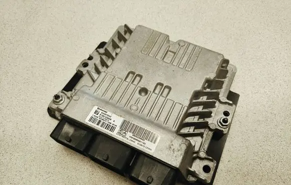 Peugeot 308 Engine control unit/module S180123008 9800268980 9666681180