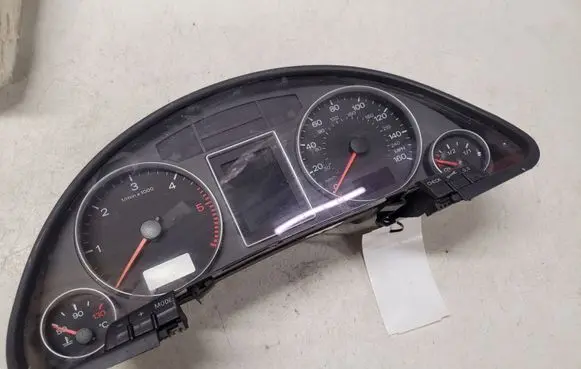 Audi A4 S4 B7 8E 8H Speedometer (instrument cluster) 1036901830 8E0920950S