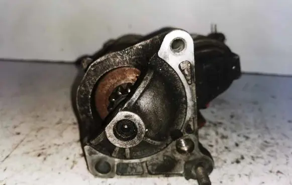 Renault Laguna II Starter motor D7R49