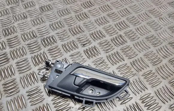 Honda CR-V Rear door interior handle trim 43712