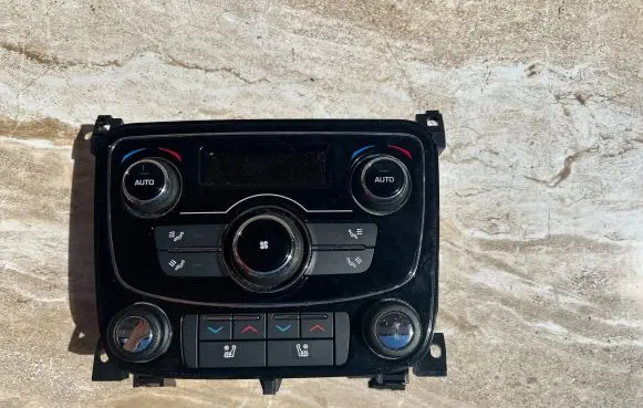 Jaguar XJ X351 Climate control unit FW9318D687DE