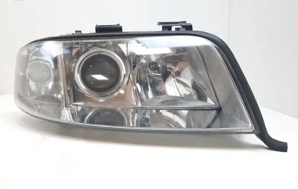 Audi A6 S6 C5 4B Headlight/headlamp 15592400