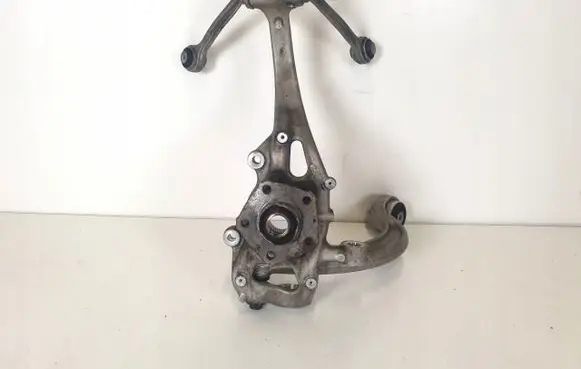 Audi A4 S4 B9 Stub axle 