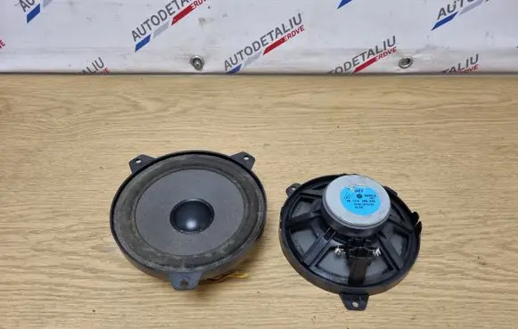 BMW 3 E46 Parcel shelf speaker 65138368238
