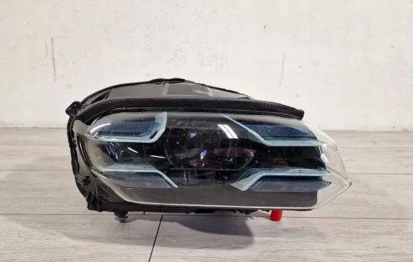Porsche Taycan 9J1 Headlight/headlamp
