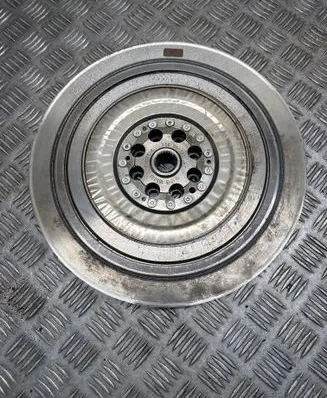 Mercedes-Benz E W212 Flywheel A6510301403 165207