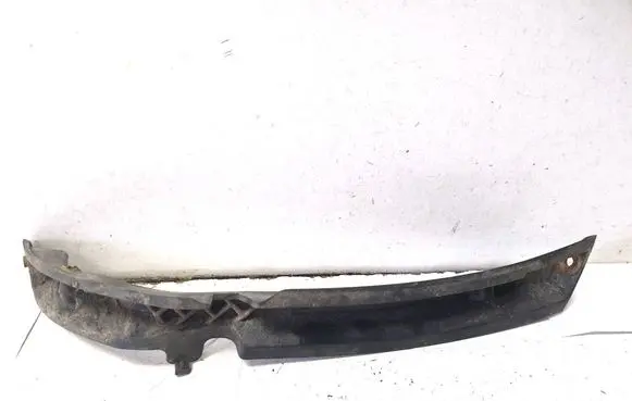 Front bumper mounting bracket
