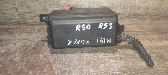 Mini One - Cooper R50 - 53 Fuse module 690660405