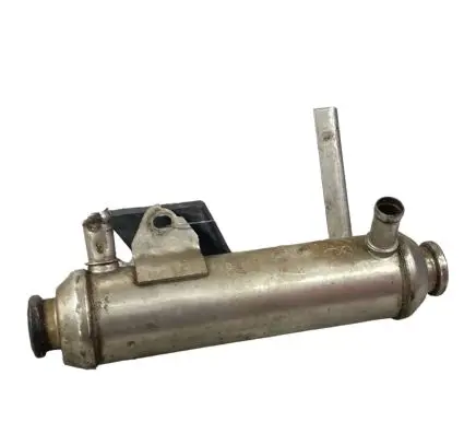Opel Zafira B EGR valve cooler 55203716