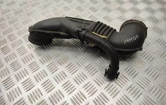 BMW 3 E90 E91 Air intake hose/pipe 7804846