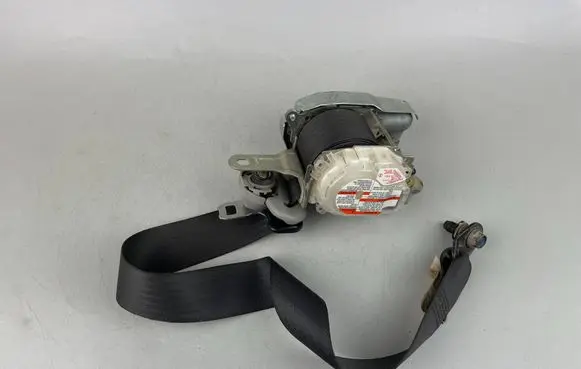 Subaru Justy Front seatbelt 8492086G2 7M3010P