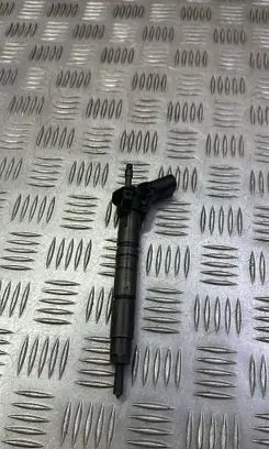 Mercedes-Benz E W212 Fuel injector A6420701187