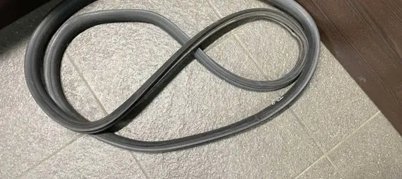 Volkswagen Caddy Sliding door rubber seal 2K5843792C