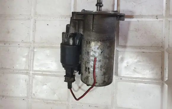Seat Ibiza II (6k) Starter motor 0001112027