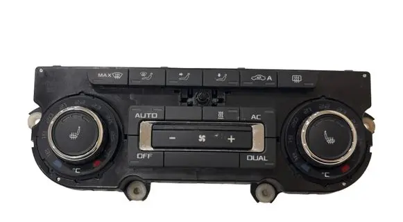 Skoda Octavia Mk2 (1Z) Climate control unit 3T0907044BA SW0401 5HB00974947