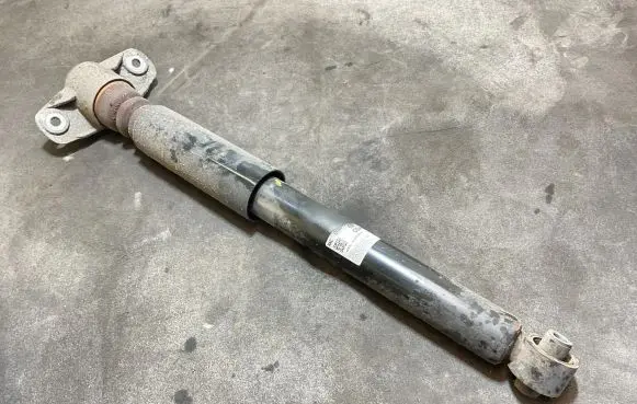 Rear shock absorber/damper