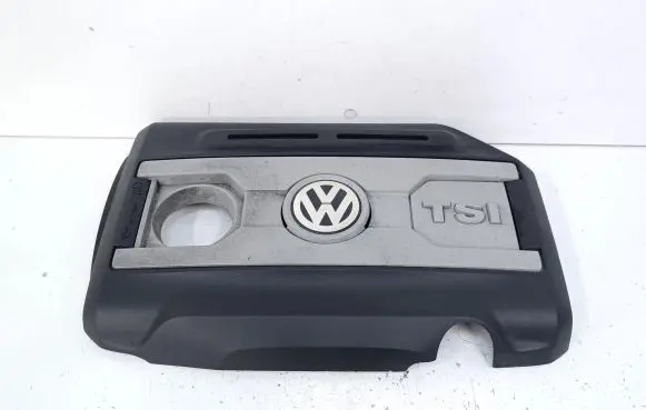 Volkswagen Tiguan Engine cover (trim) 06J103925