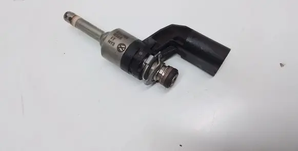 Volkswagen Atlas Fuel injector 03H906036E