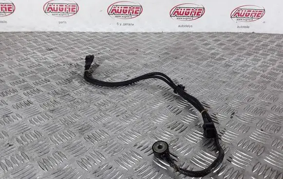 Mercedes-Benz G W461 W463 1st Gen Detonation knock sensor A2789050000