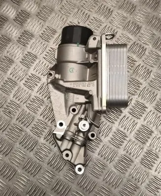 Mercedes-Benz S W221 Oil filter mounting bracket A2721800710