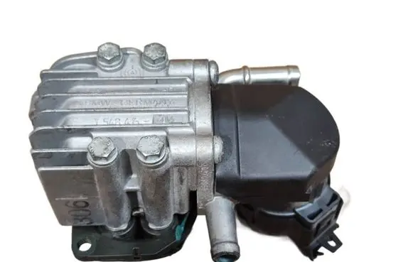BMW 5 E60 E61 EGR valve 7548415