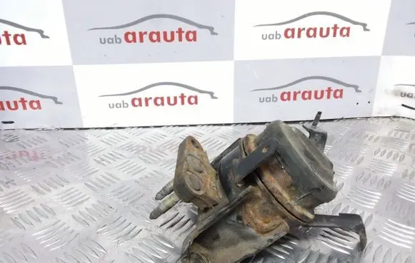 Toyota Corolla E120 E130 Engine mount bracket 1230527020
