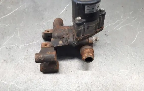Nissan Primera EGR valve 147105M001