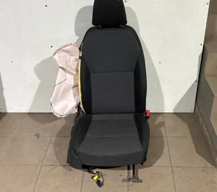 Skoda Octavia Mk3 (5E) Front passenger seat 