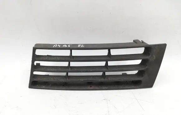 Audi A4 S4 B5 8D Front bumper lower grill AD9901501