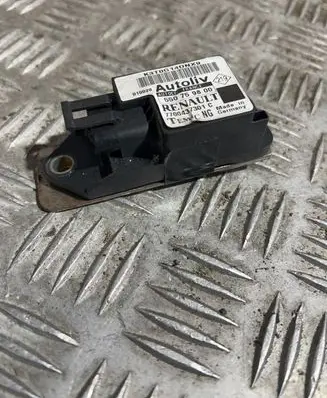 Renault Scenic I Airbag deployment crash/impact sensor 7700437301C 550759800