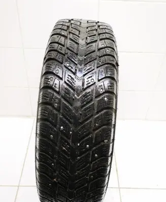BMW 3 E46 R15 winter/snow tires with studs 18565R1588Q