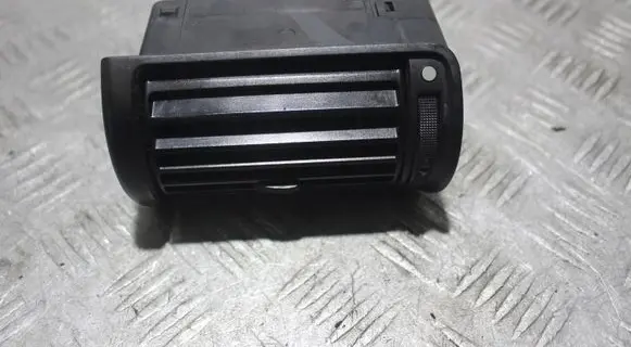 Audi A4 S4 B5 8D Dashboard side air vent grill/cover trim 8D1820902