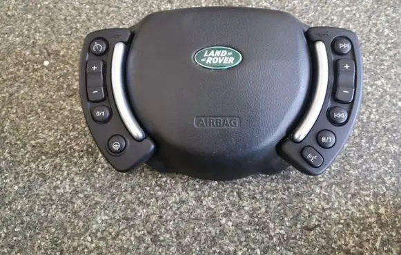 Steering wheel airbag