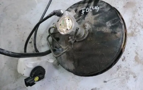 Ford Focus Brake booster 98AB2B195CF 136914 31684C