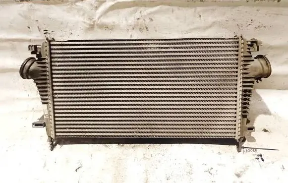 Opel Insignia A Intercooler radiator 13241751 P1831001