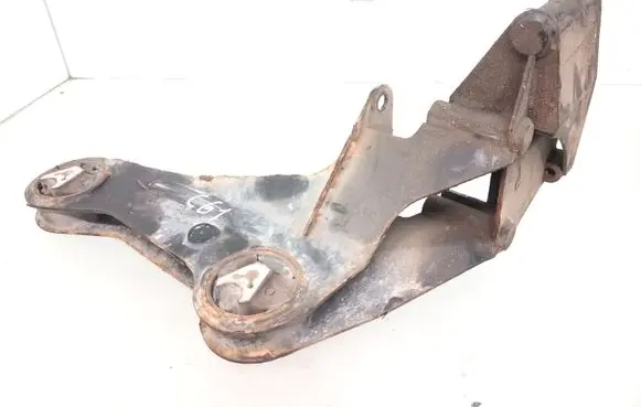 Peugeot Boxer Front differential bracket 9684500180