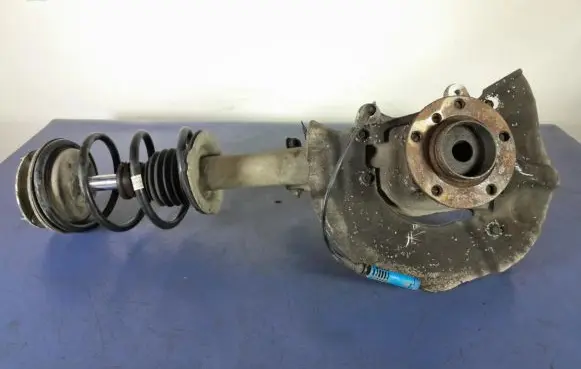 BMW 5 E60 E61 Front shock absorber with coil spring 6768795