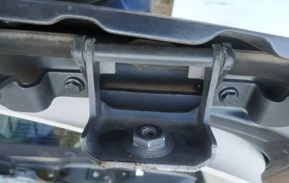 Fiat Stilo Tailgate/trunk/boot hinge