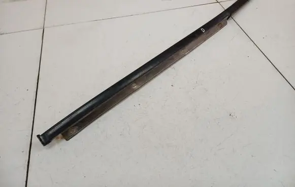 Nissan Almera Tino Front door glass trim molding 