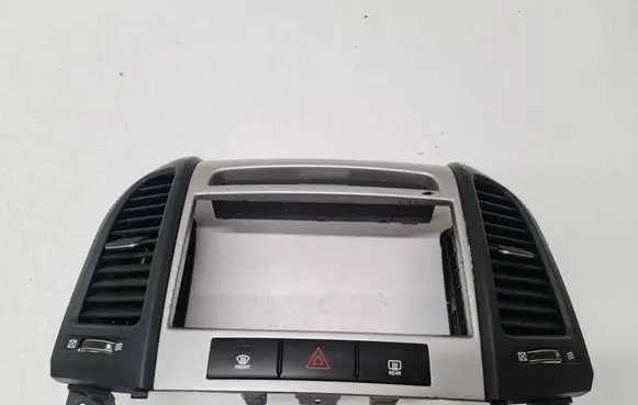 Hyundai Santa Fe Center console 945102B000