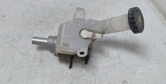 Mitsubishi Outlander Master brake cylinder 03350890031 03350890011 11420