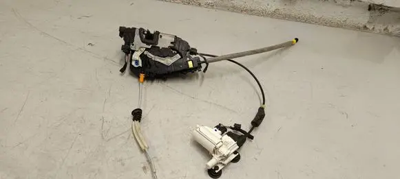 Mercedes-Benz S W222 Front door soft close latching motor A0997200601 A2227601400